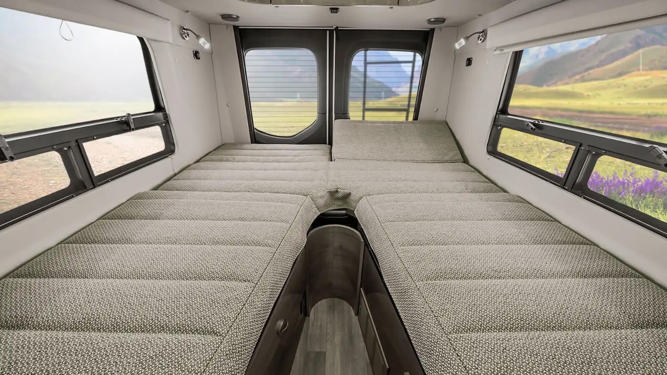 Rear twin beds