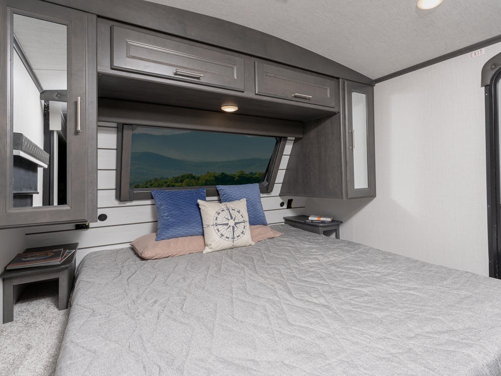 King bed